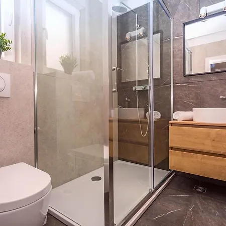 빌라 Almic With Heated Pool, 5 Bedrooms, Gaming Room, A Multi-use Playground Court *