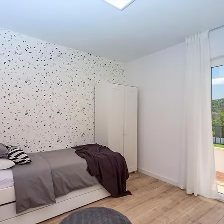 빌라 Almic With Heated Pool, 5 Bedrooms, Gaming Room, A Multi-use Playground Court